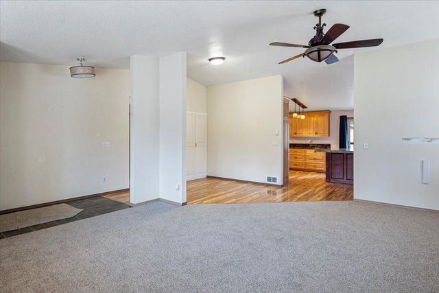 53001 Loop Drive, La Pine, OR 97739