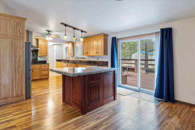 53001 Loop Drive, La Pine, OR 97739