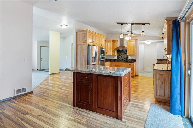 53001 Loop Drive, La Pine, OR 97739