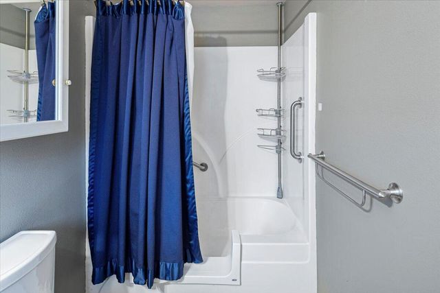 53001 Loop Drive, La Pine, OR 97739