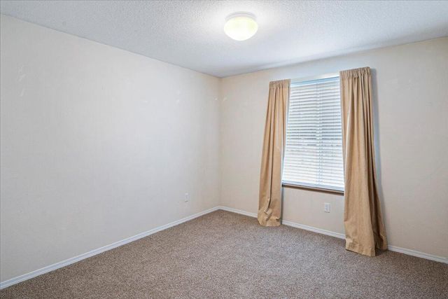 53001 Loop Drive, La Pine, OR 97739