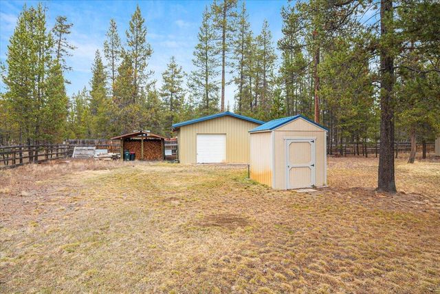 53001 Loop Drive, La Pine, OR 97739