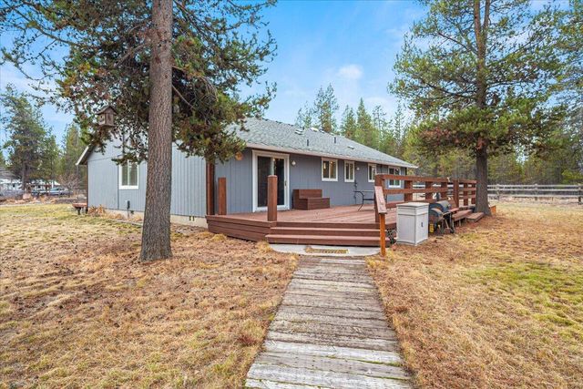 53001 Loop Drive, La Pine, OR 97739