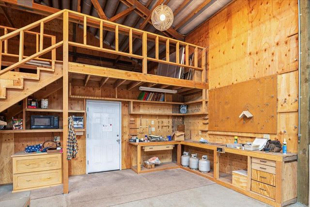 53001 Loop Drive, La Pine, OR 97739