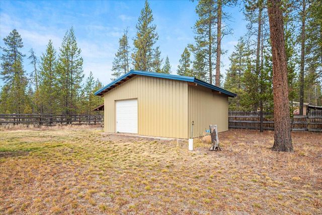 53001 Loop Drive, La Pine, OR 97739