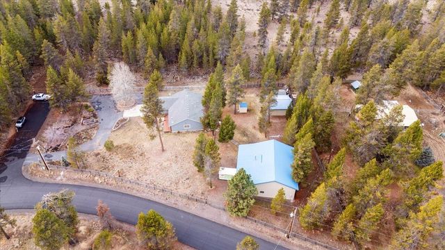 53001 Loop Drive, La Pine, OR 97739
