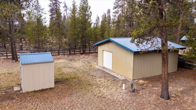 53001 Loop Drive, La Pine, OR 97739