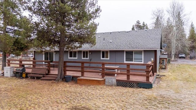 53001 Loop Drive, La Pine, OR 97739