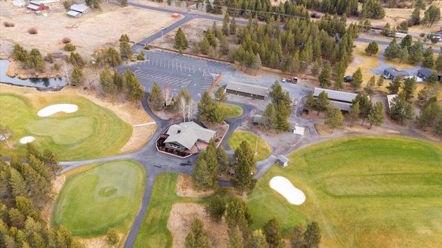 53001 Loop Drive, La Pine, OR 97739