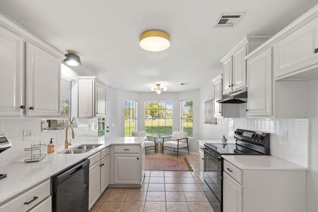 2302 SW 15th Street, Bentonville, AR 72712