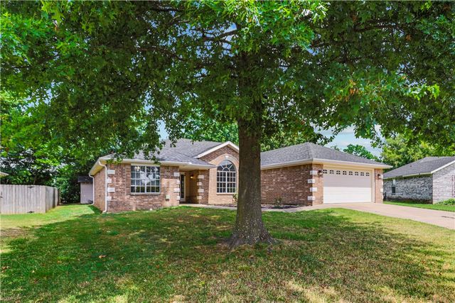 2302 SW 15th Street, Bentonville, AR 72712