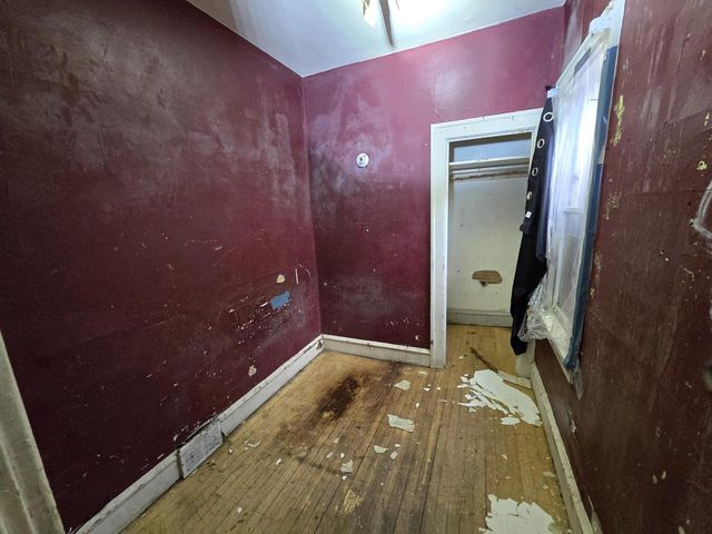 1537 S 9th STREET, Milwaukee, WI 53204