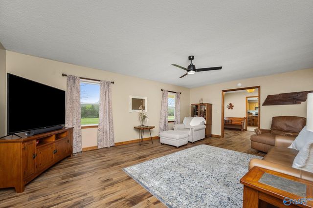 43 Boning Road, Fayetteville, TN 37334