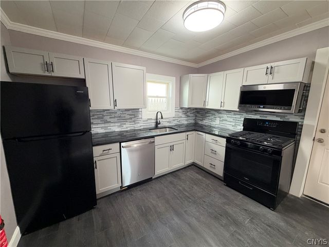 816 Milton Avenue, Syracuse, NY 13204
