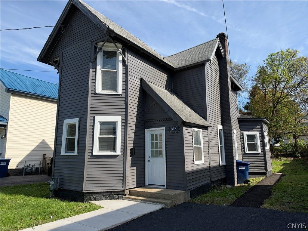 816 Milton Avenue, Syracuse, NY 13204