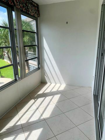 2800 NW 47th Terrace, Lauderdale Lakes, FL 33313