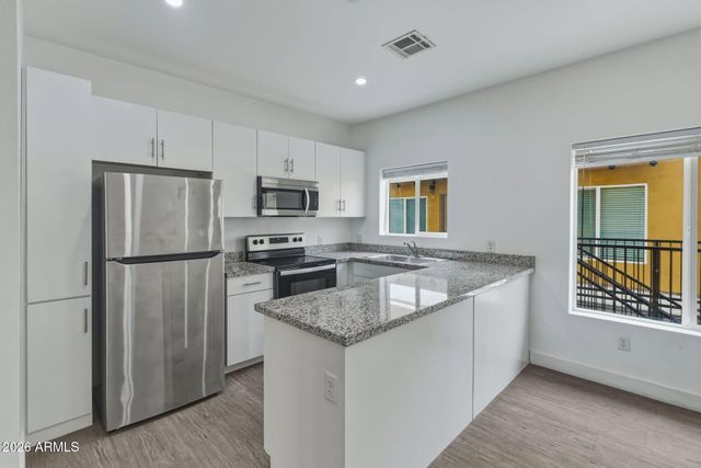 622 N 9TH Avenue 303, Phoenix, AZ 85007