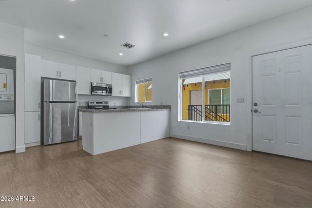 622 N 9TH Avenue 303, Phoenix, AZ 85007
