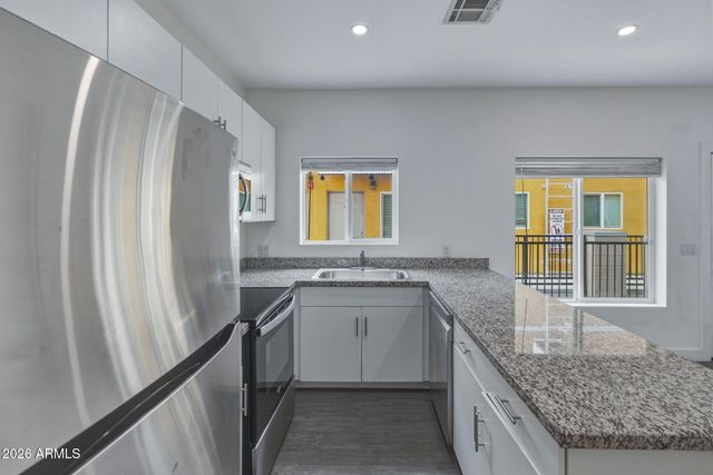 622 N 9TH Avenue 303, Phoenix, AZ 85007