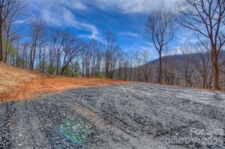 000 Poplar Trail, Spruce Pine, NC 28777