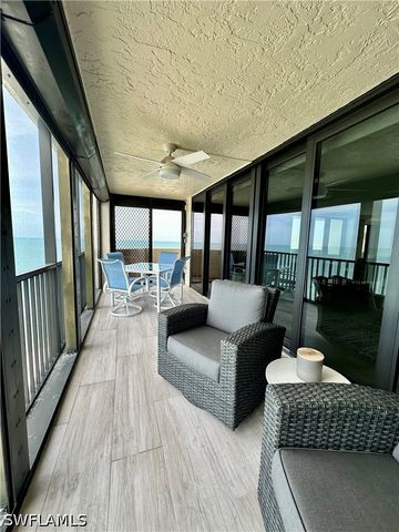 10951 GULFSHORE DR 1405, Naples, FL 34108