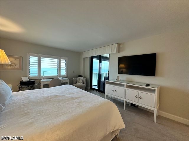 10951 GULFSHORE DR 1405, Naples, FL 34108
