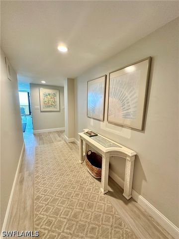 10951 GULFSHORE DR 1405, Naples, FL 34108