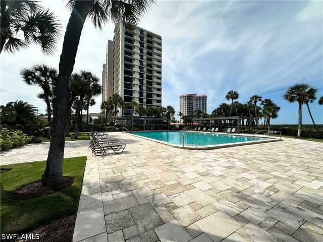 10951 GULFSHORE DR 1405, Naples, FL 34108