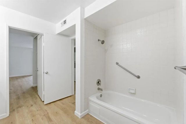 17607 Pomerado 107, San Diego, CA 92128