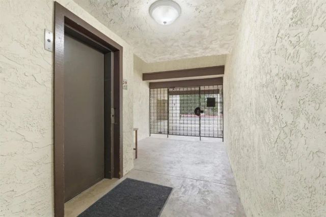 17607 Pomerado 107, San Diego, CA 92128