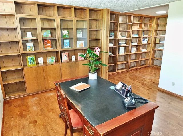 401 Daroca, Long Beach, CA 90803