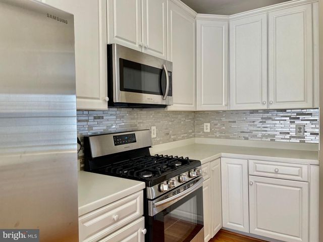 1030 GRAND OAK WAY, Rockville, MD 20852