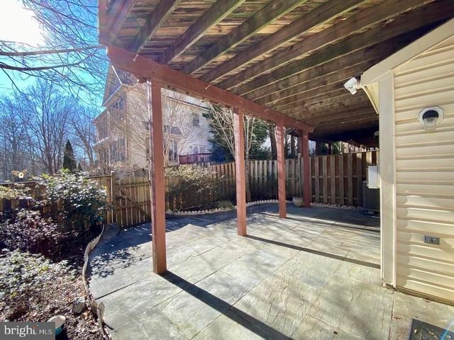1030 GRAND OAK WAY, Rockville, MD 20852