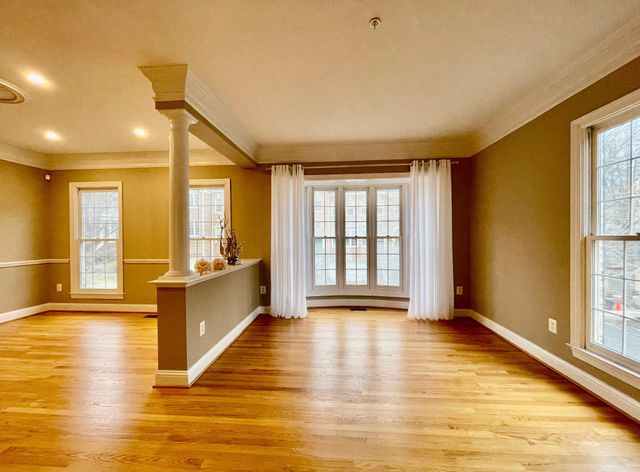 1030 GRAND OAK WAY, Rockville, MD 20852