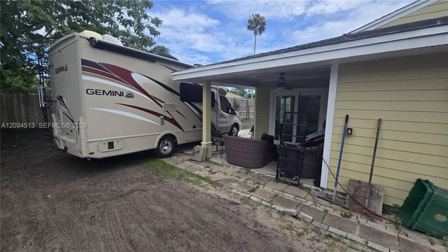 2845 Oak Lea Drive, Daytona Beach, FL 32119