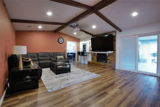 1047 Quail Run, Duncanville, TX 75116