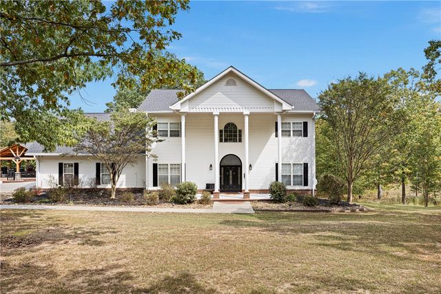 1088 Pine Twist Road, Russellville, AR 72802