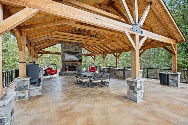 1088 Pine Twist Road, Russellville, AR 72802