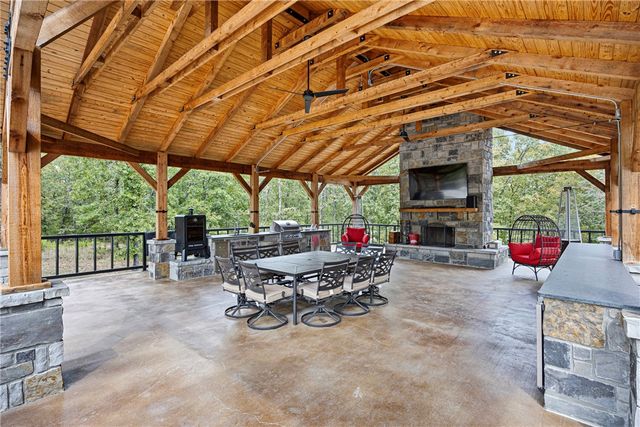 1088 Pine Twist Road, Russellville, AR 72802