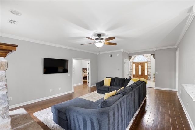 1088 Pine Twist Road, Russellville, AR 72802