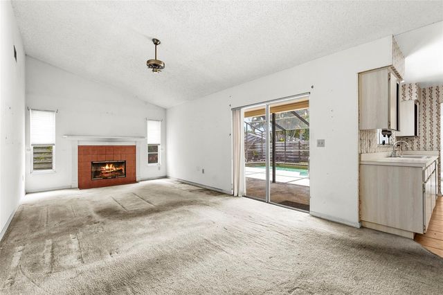6909 9TH COURT E, Sarasota, FL 34243