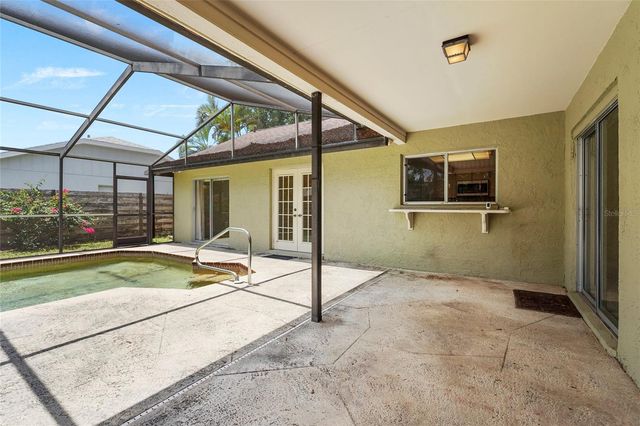 6909 9TH COURT E, Sarasota, FL 34243