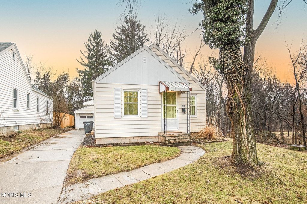 769 Colima Drive, Toledo, OH 43609