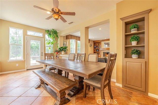 574 Oak Tree Court, Simi Valley, CA 93065