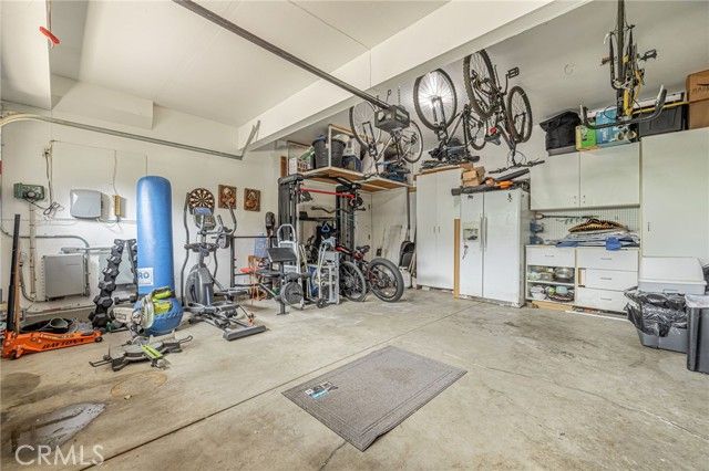 574 Oak Tree Court, Simi Valley, CA 93065