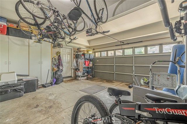 574 Oak Tree Court, Simi Valley, CA 93065