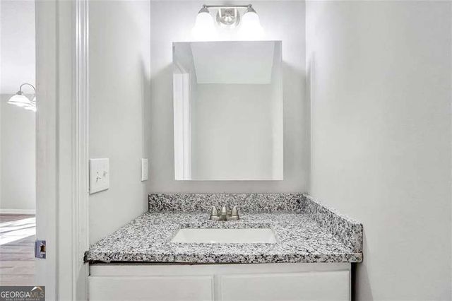 5232 Ridge Forest Drive UNIT A, Stone Mountain, GA 30083