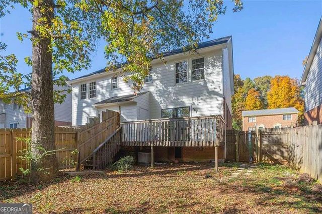 5232 Ridge Forest Drive UNIT A, Stone Mountain, GA 30083