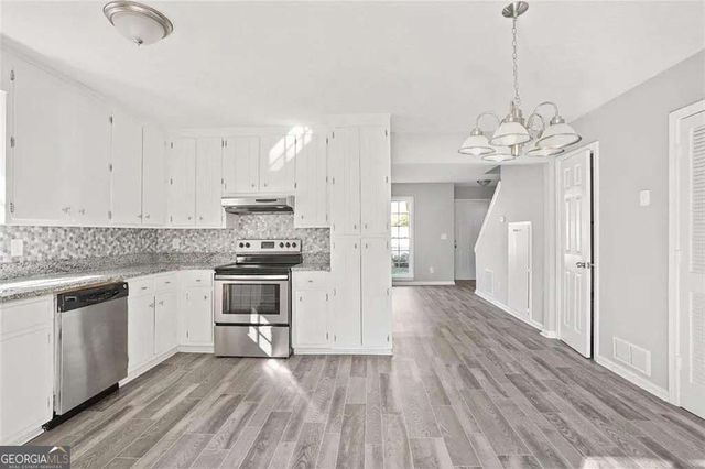 5232 Ridge Forest Drive UNIT A, Stone Mountain, GA 30083