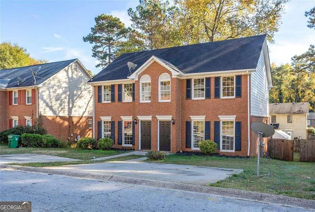 5232 Ridge Forest Drive UNIT A, Stone Mountain, GA 30083